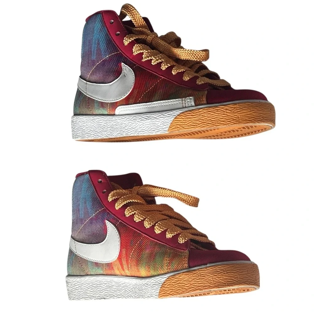 Vintage 2009 Nike Dunk High Premium Women's 7 Iridescent Multicolor Sneakers‎